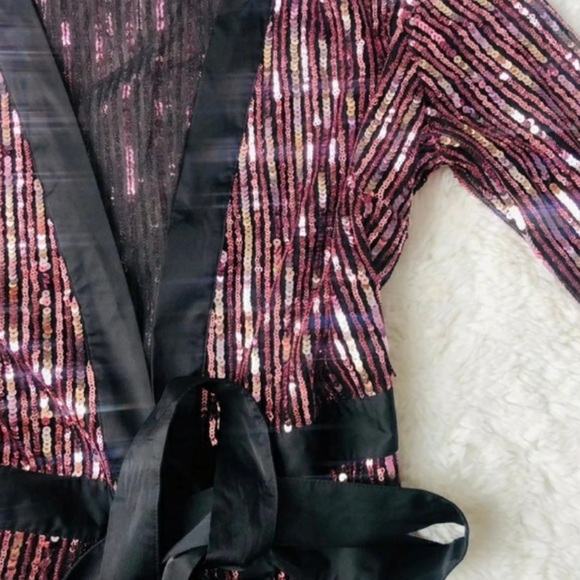 Victoria’s Secret Robe - Picture 3 of 5